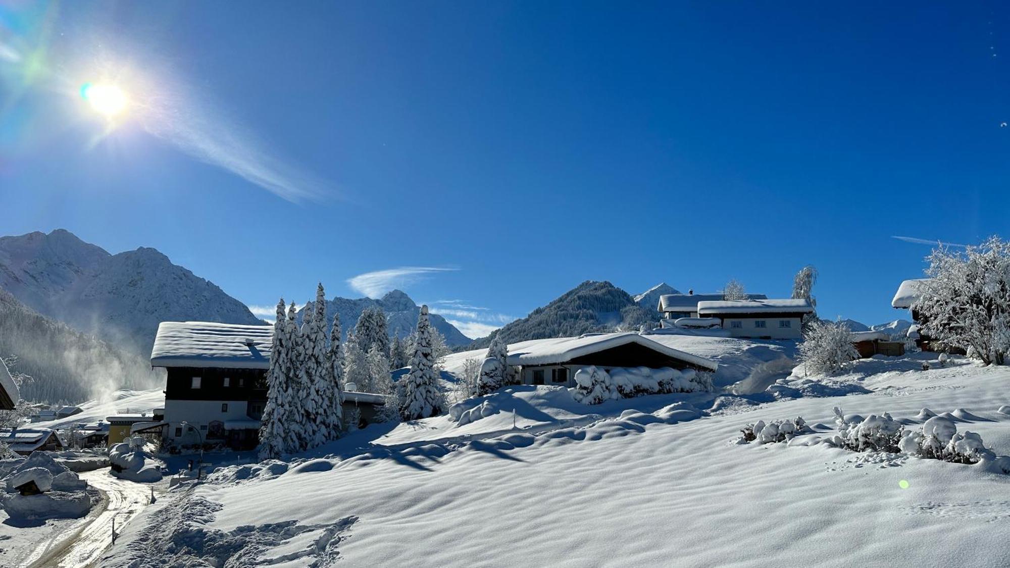 Alpen Lodge Riezlern Esterno foto